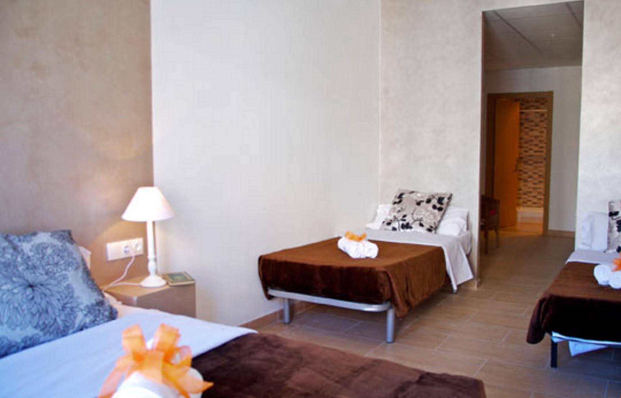 Hostal Agua Alegre Barcelona Exterior foto