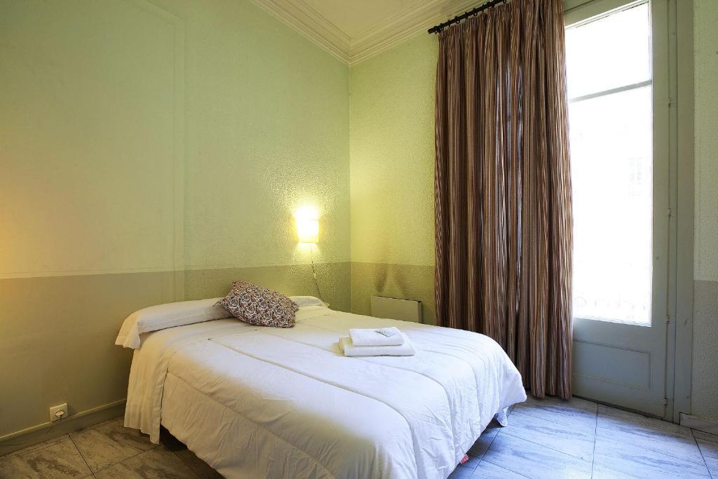 Hostal Agua Alegre Barcelona Zimmer foto