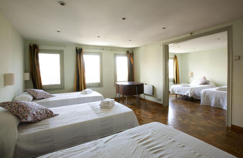 Hostal Agua Alegre Barcelona Zimmer foto
