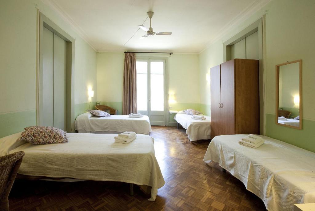 Hostal Agua Alegre Barcelona Zimmer foto